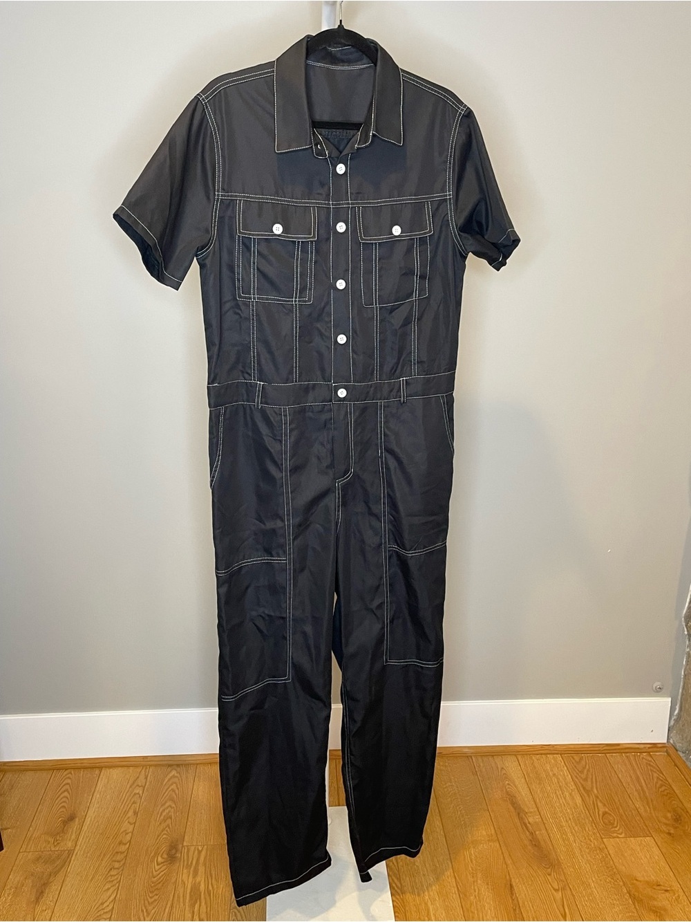 Manfinity Black Short-Sleeve Utility Jumpsuit with Contrast Stitching - Small